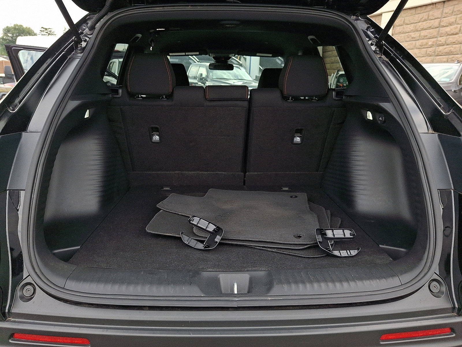 Used 2025 Honda HR-V Sport image 28