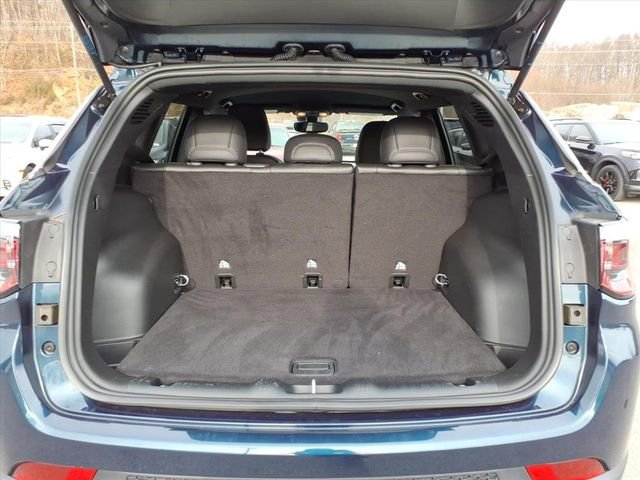 Used 2024 Jeep Compass Latitude image 12