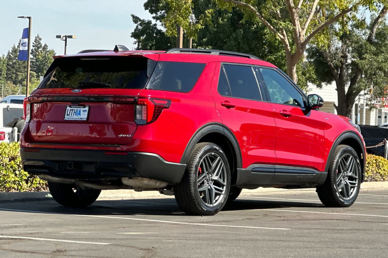 Certified 2025 Ford Explorer ST-Line w/ ST-Line Street Pack AWD/4WD image 2
