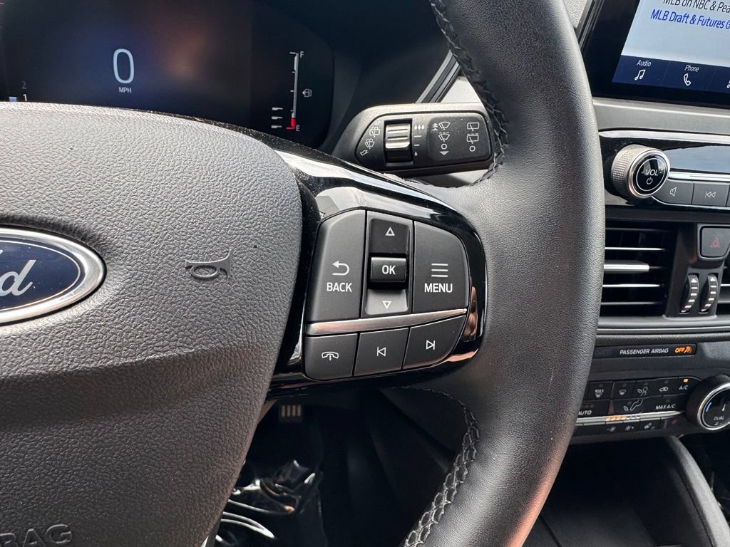 Certified 2024 Ford Escape Active AWD/4WD image 30