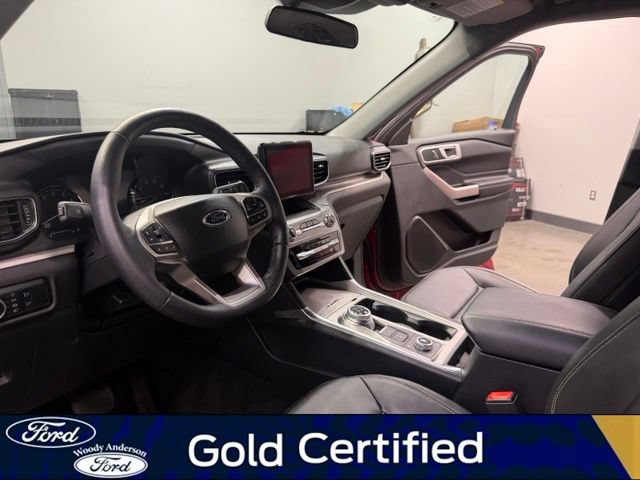 Certified 2024 Ford Explorer XLT w/ Equipment Group 202A AWD/4WD image 9