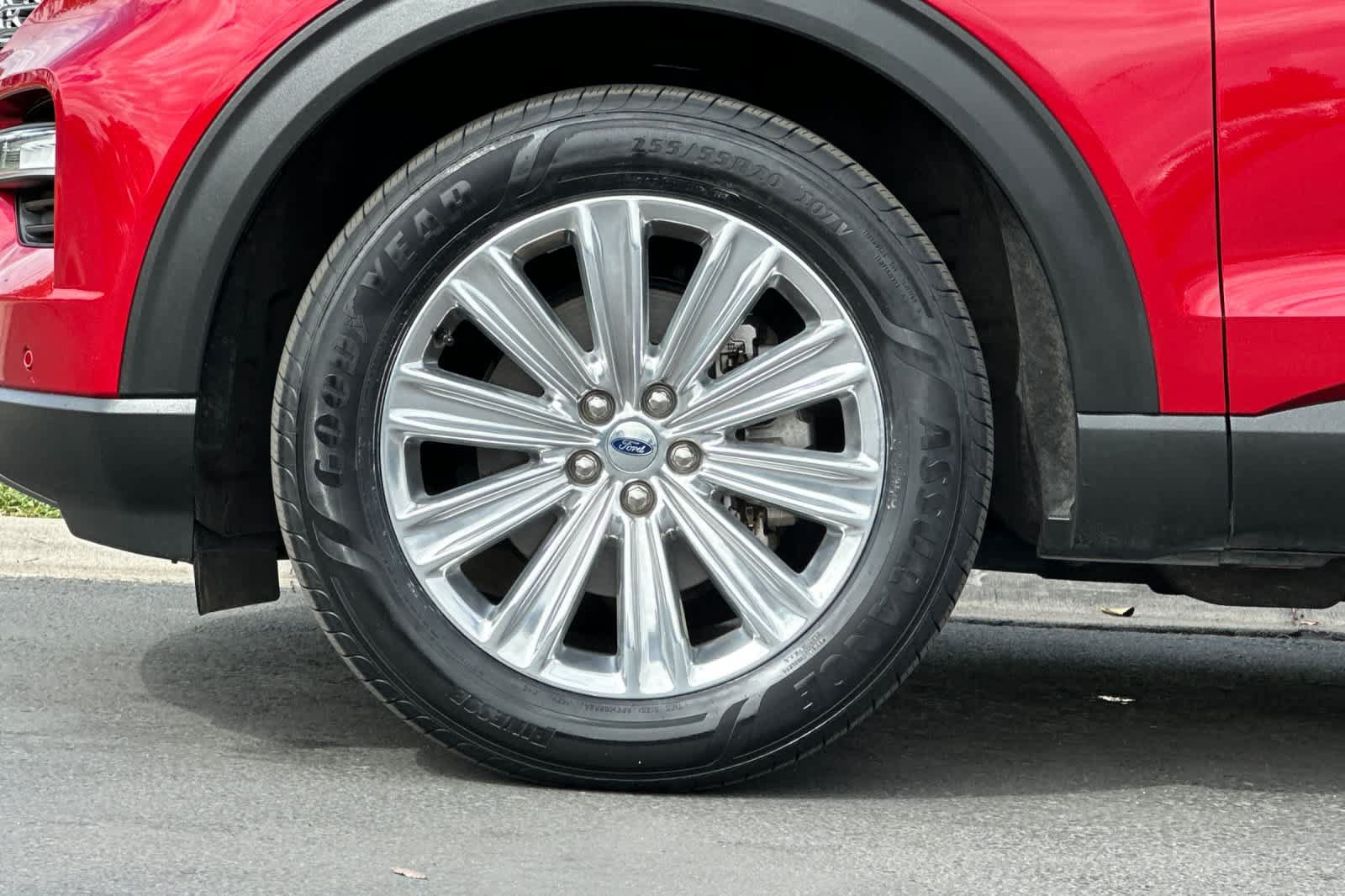 Certified 2022 Ford Explorer Limited w/ Equipment Group 301A AWD/4WD image 28