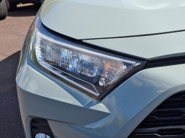 Used 2019 Toyota RAV4 XLE Premium AWD/4WD image 9