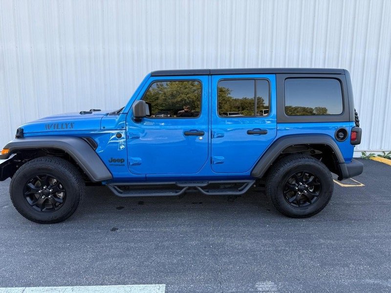 Used 2022 Jeep Wrangler Unlimited Sport image 2