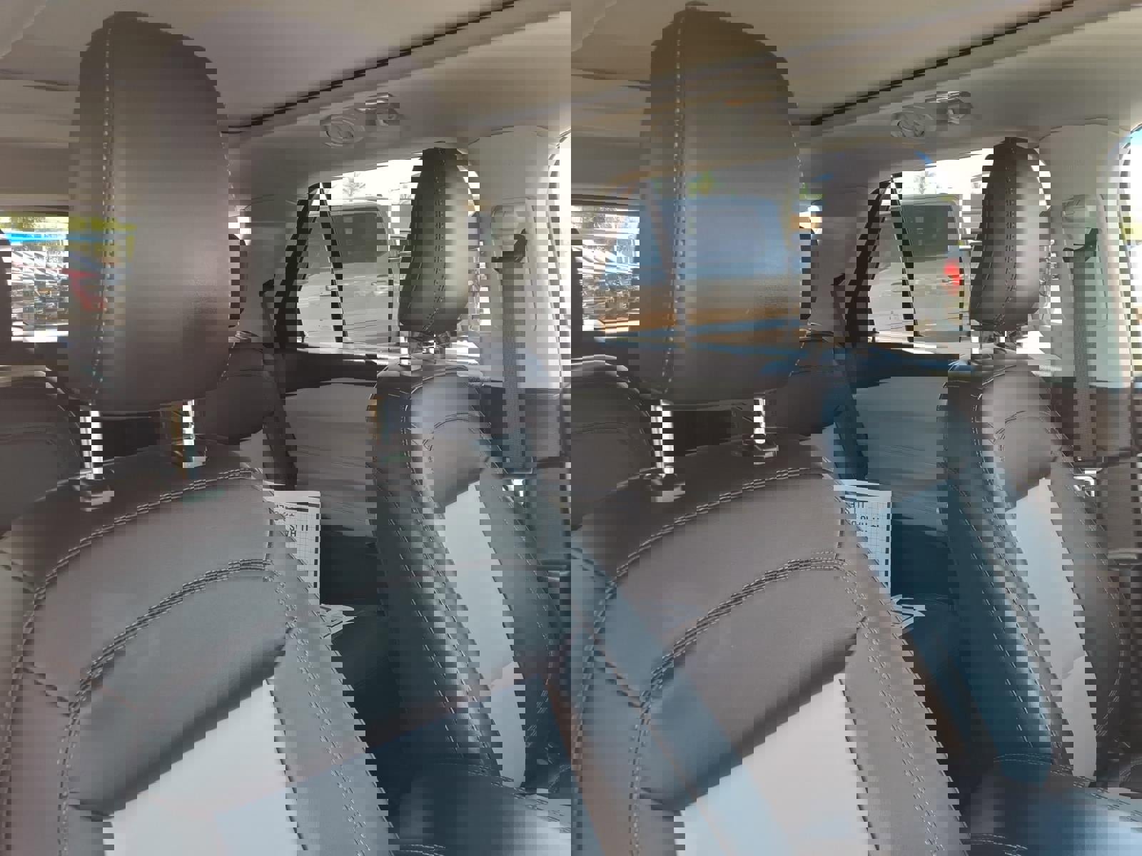 Certified 2022 Ford Explorer XLT w/ Equipment Group 202A image 12