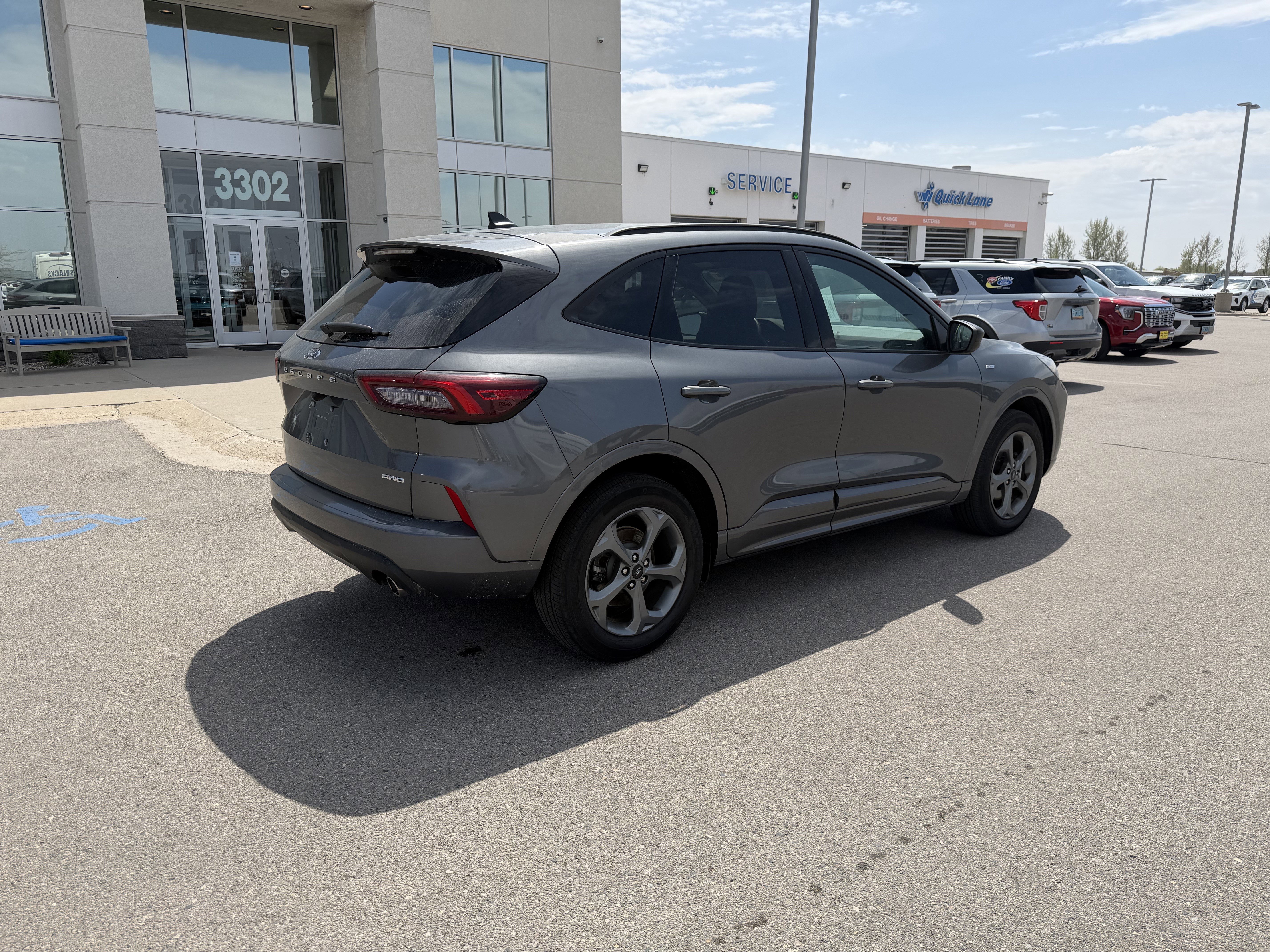 Certified 2023 Ford Escape ST-Line AWD/4WD image 4