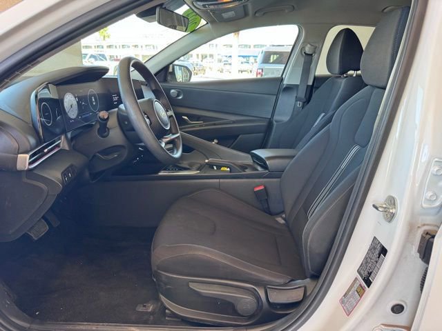 Used 2024 Hyundai Elantra SEL image 9