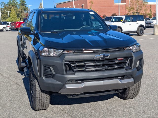 Used 2024 Chevrolet Colorado Trail Boss w/ Technology Package image 7