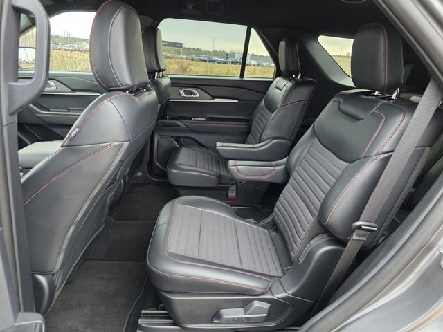 Certified 2025 Ford Explorer ST-Line image 17
