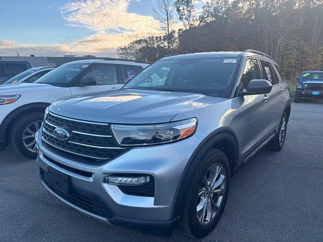 Certified 2023 Ford Explorer XLT w/ Equipment Group 202A AWD/4WD image 2