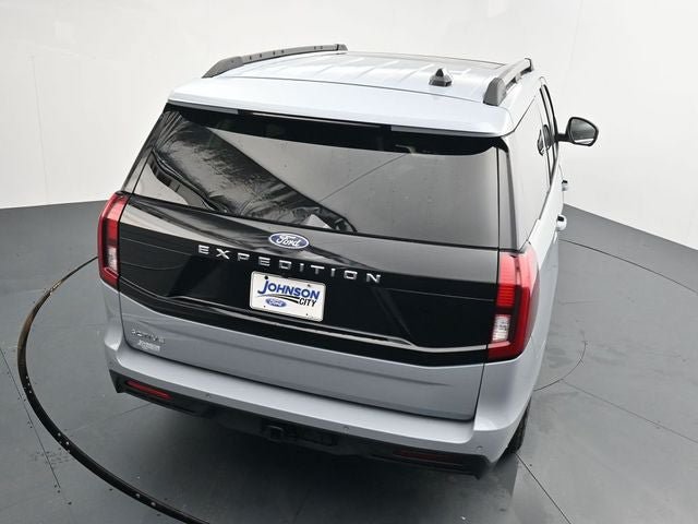 Certified 2025 Ford Expedition Active AWD/4WD image 27