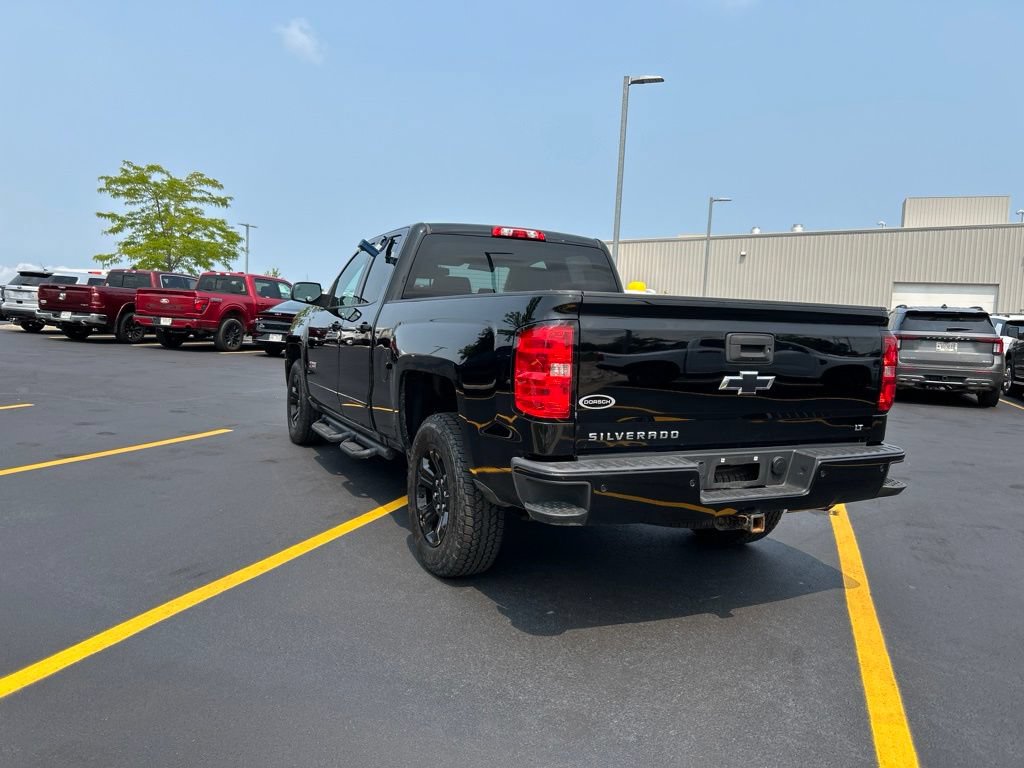 Used 2018 Chevrolet Silverado 1500 LT w/ Midnight Edition AWD/4WD image 27