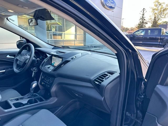 Certified 2018 Ford Escape SE w/ SE Sync 3 Package FWD image 57