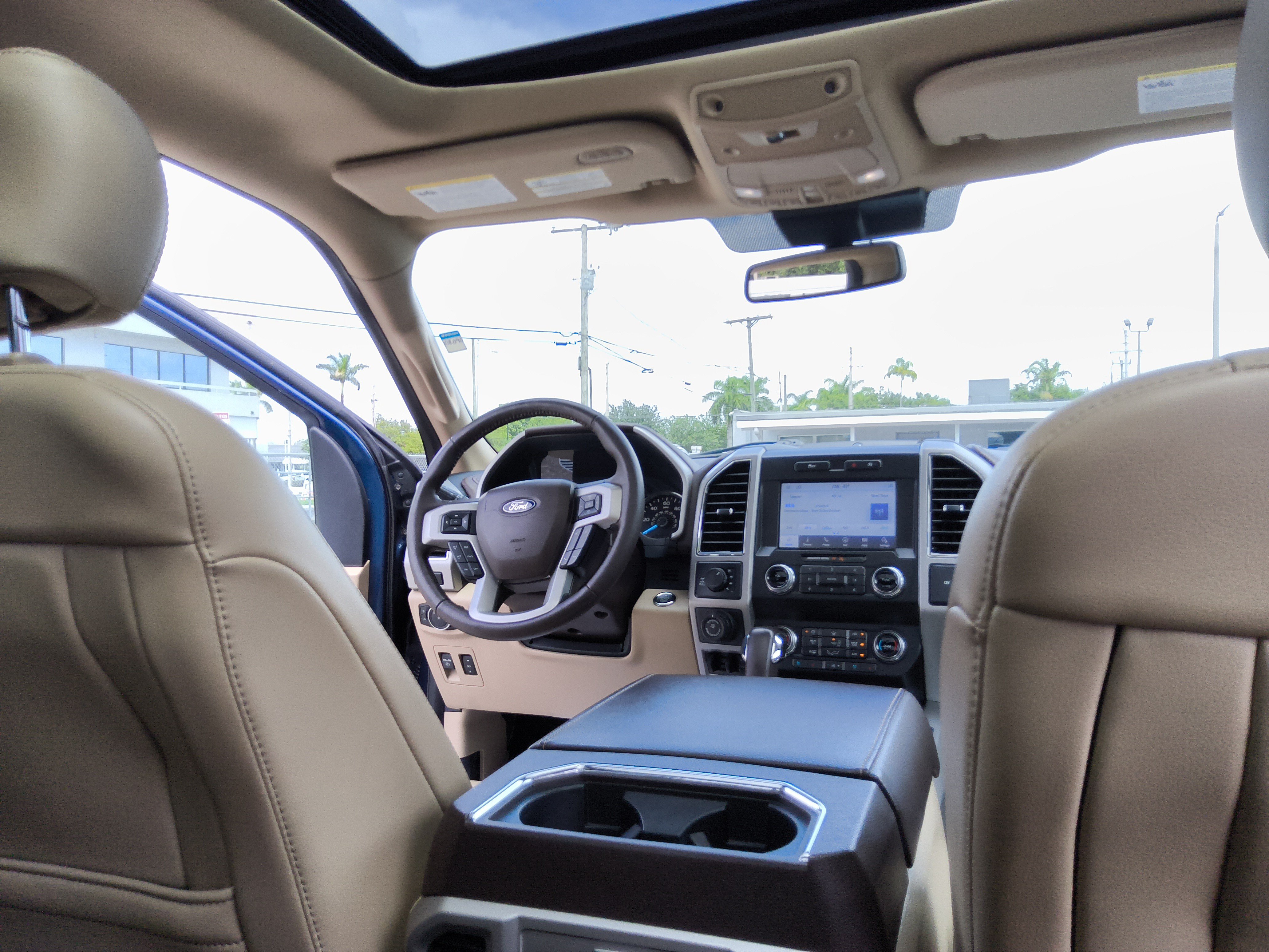 Certified 2019 Ford F150 Lariat w/ Equipment Group 502A Luxury AWD/4WD image 22