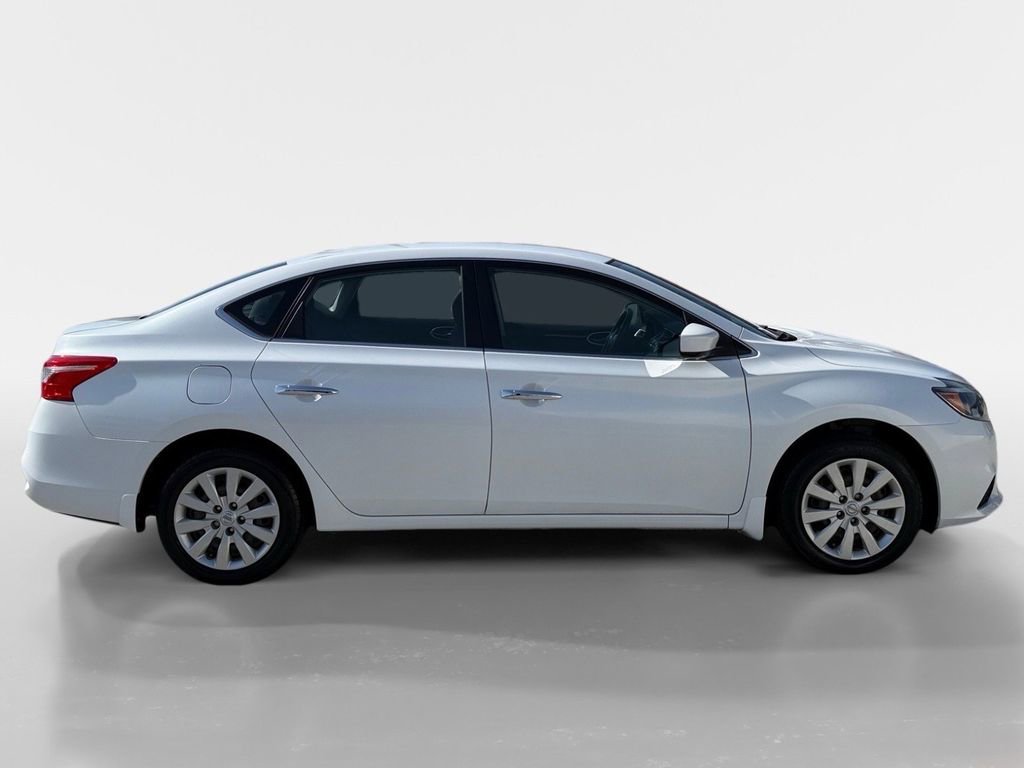 Used 2017 Nissan Sentra SV image 7