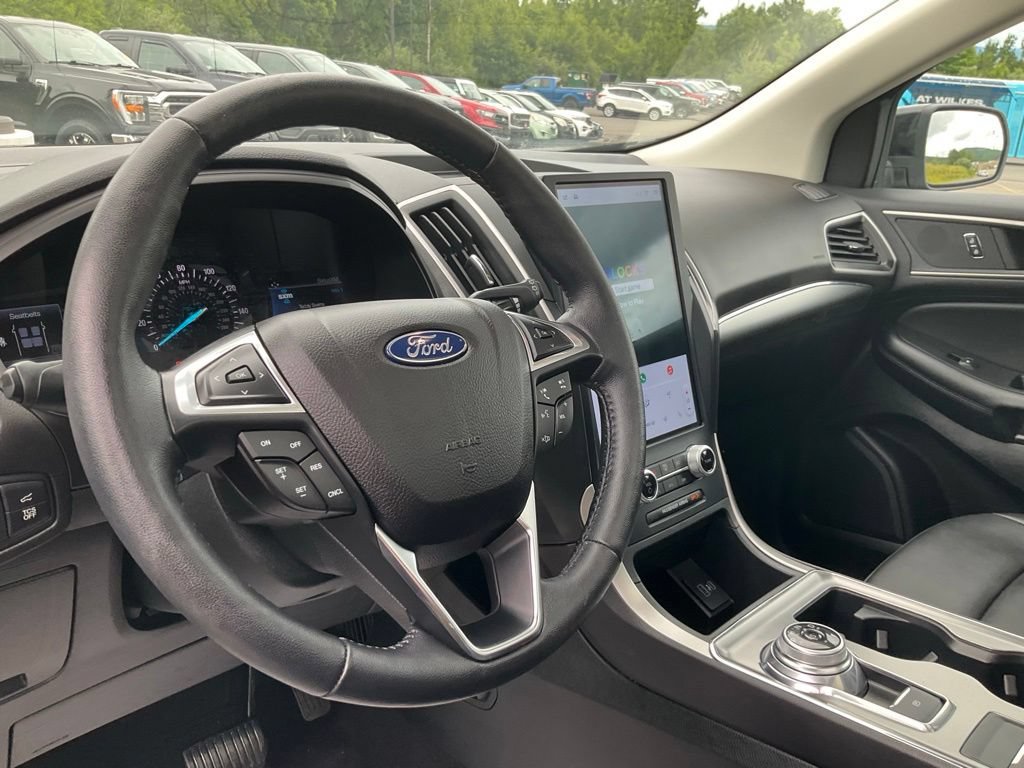 Certified 2022 Ford Edge SEL w/ Convenience Package AWD/4WD image 14