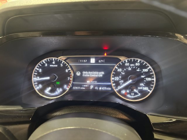Used 2023 Nissan Pathfinder SL AWD/4WD image 32