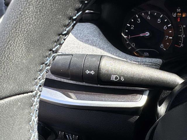 Used 2022 Jeep Compass Latitude FWD image 30