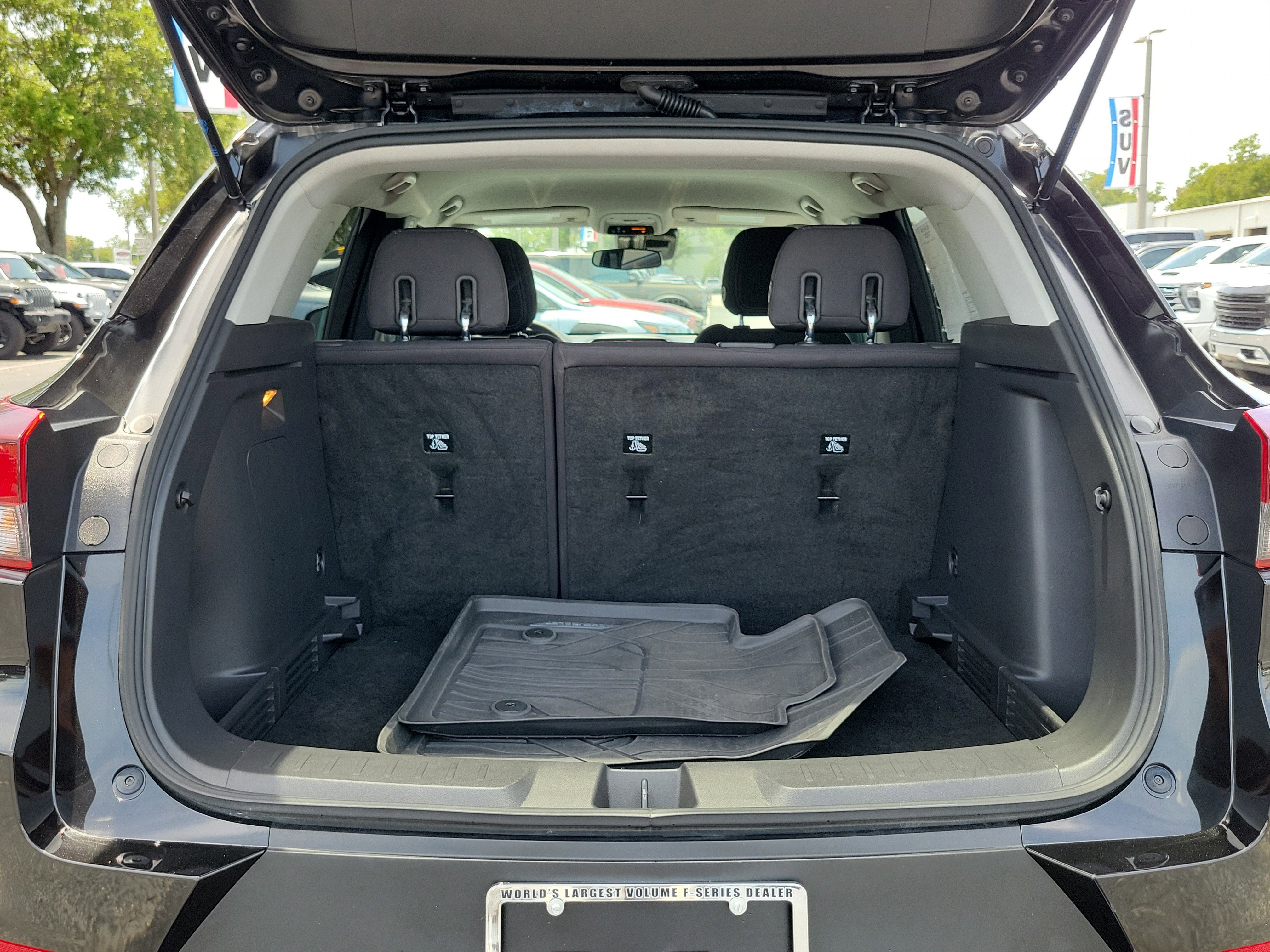 Used 2023 Chevrolet TrailBlazer LT FWD image 12