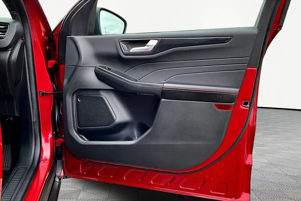 Certified 2023 Ford Escape ST-Line w/ Tech Pack #1 image 24