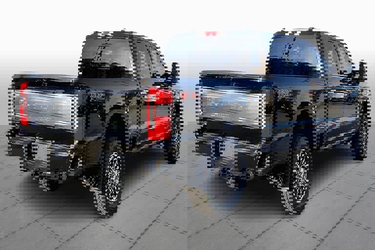 Certified 2026 Ford F350 Platinum w/ Platinum Plus Package image 12