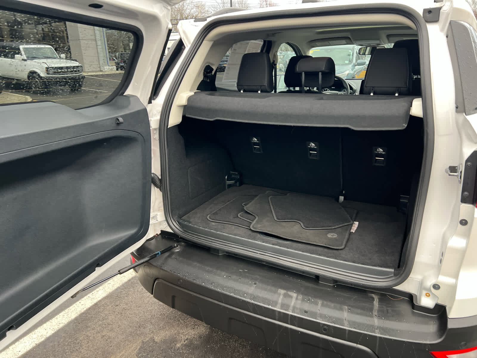 Certified 2021 Ford EcoSport SE w/ SE Convenience Package image 38