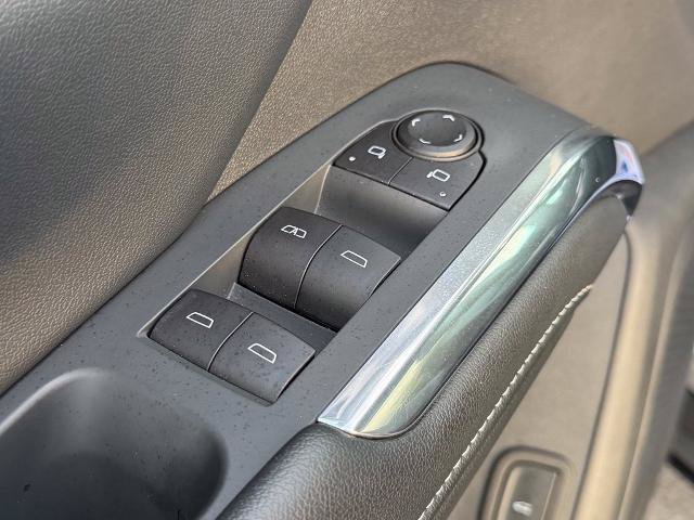 Used 2026 Chevrolet Traverse LT AWD/4WD image 13