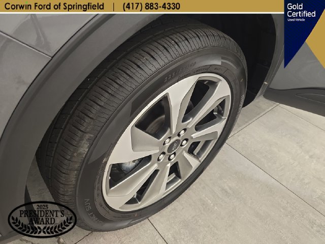 Certified 2025 Ford Escape Platinum AWD/4WD image 37