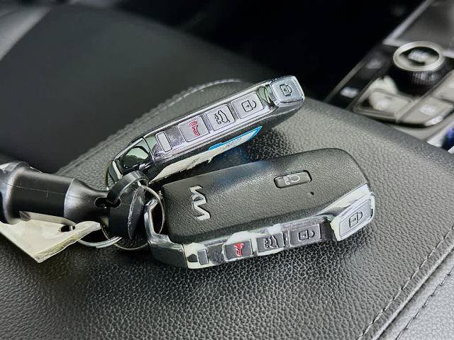 Used 2025 Kia Sportage SX FWD image 20