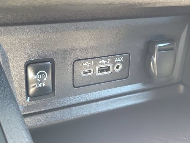 Used 2024 Nissan Sentra SV FWD image 10