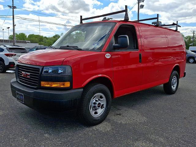 Used 2020 GMC Savana 2500 w/ Driver Convenience Package RWD image 3