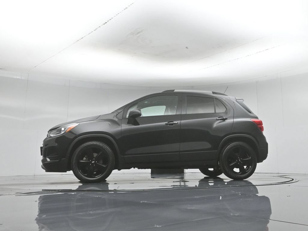 Used 2018 Chevrolet Trax Premier w/ Midnight Edition FWD image 55