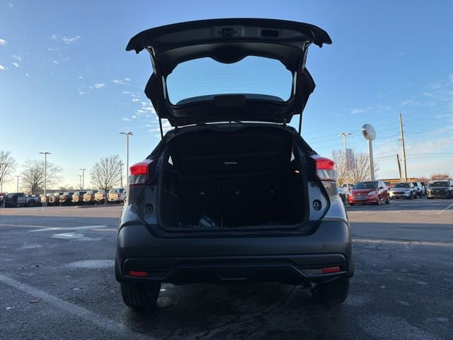 Used 2018 Nissan Kicks SV w/ Exterior Electronics Package image 11
