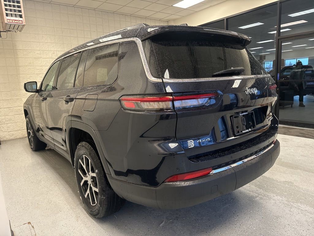 Used 2023 Jeep Grand Cherokee L Limited image 9