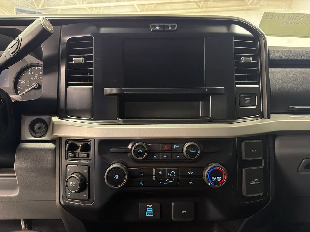 Certified 2025 Ford F250 XLT w/ FX4 Off-Road Package AWD/4WD image 42