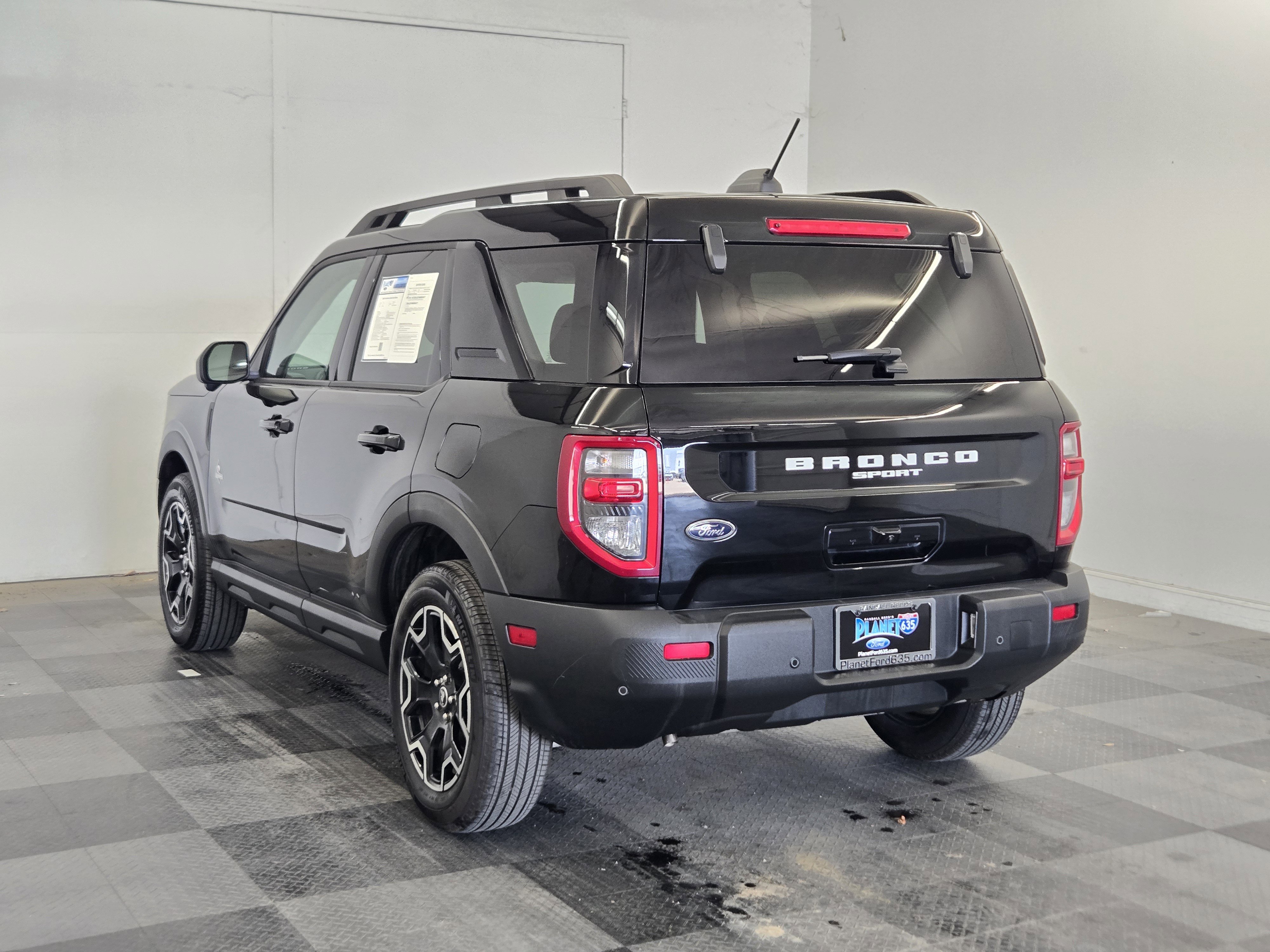 Certified 2025 Ford Bronco Sport Outer Banks w/ Outer Banks Tech Package+ image 5