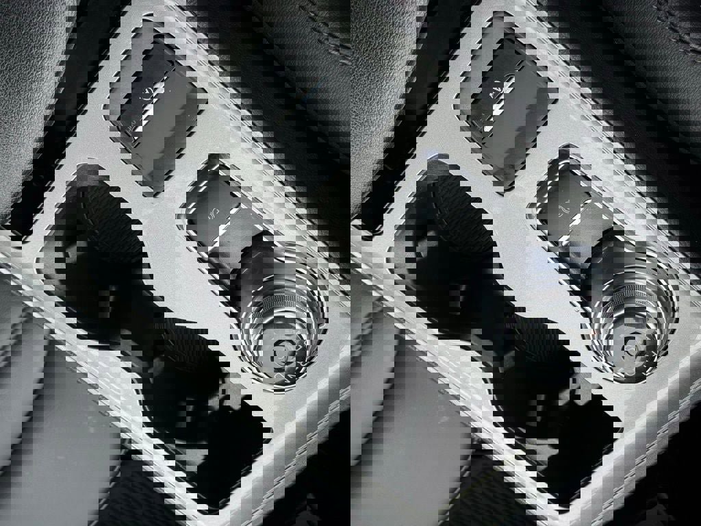 Certified 2024 Ford Edge SEL w/ Convenience Package image 35