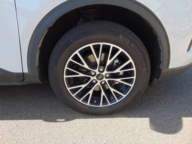 Certified 2026 Ford Escape SE w/ Class II Trailer Tow Package FWD image 27