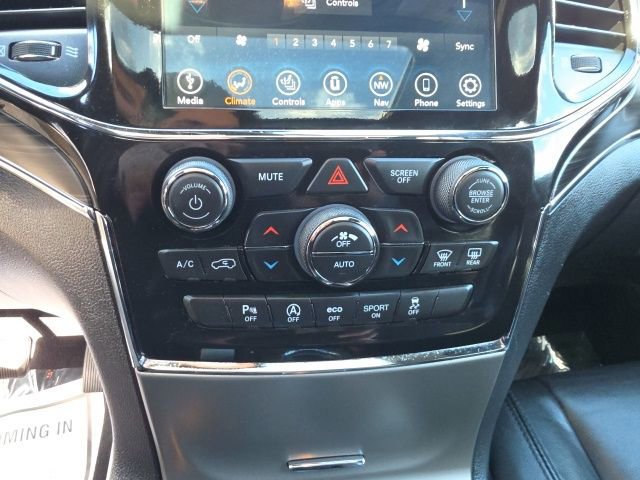 Used 2021 Jeep Grand Cherokee Limited image 17