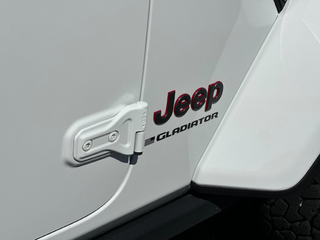 Used 2023 Jeep Gladiator Rubicon w/ LED Lighting Group AWD/4WD image 24