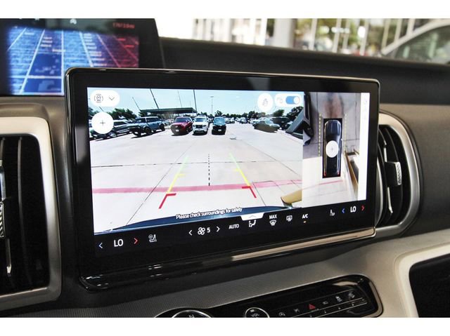 Certified 2025 Ford Expedition Active AWD/4WD image 24