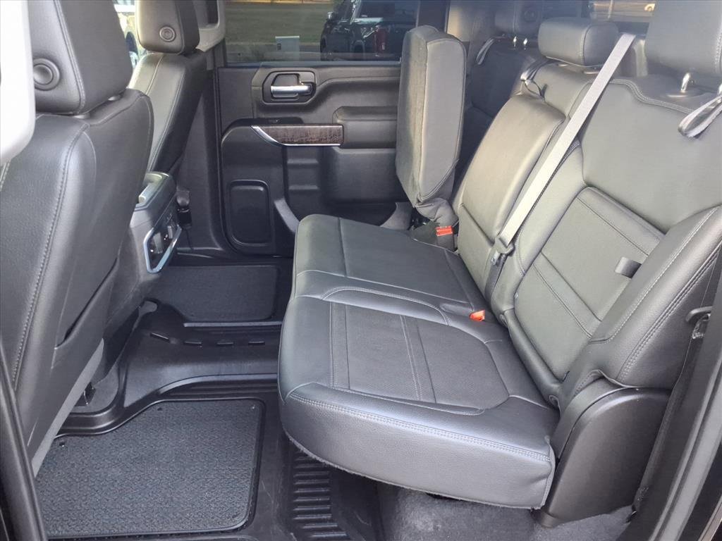 Used 2022 GMC Sierra 3500 Denali w/ Denali Ultimate Package image 17