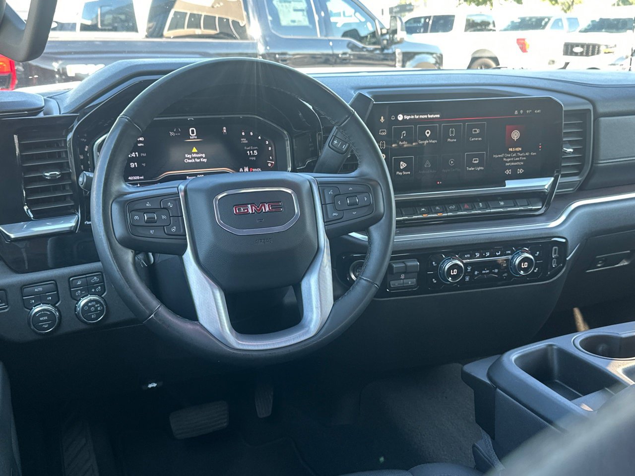 Used 2025 GMC Sierra 1500 SLT AWD/4WD image 24