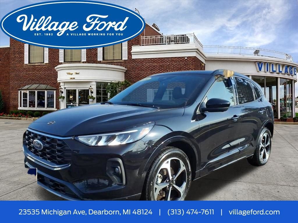 Certified 2024 Ford Escape ST-Line Select w/ Tech Pack #2 AWD/4WD image 5