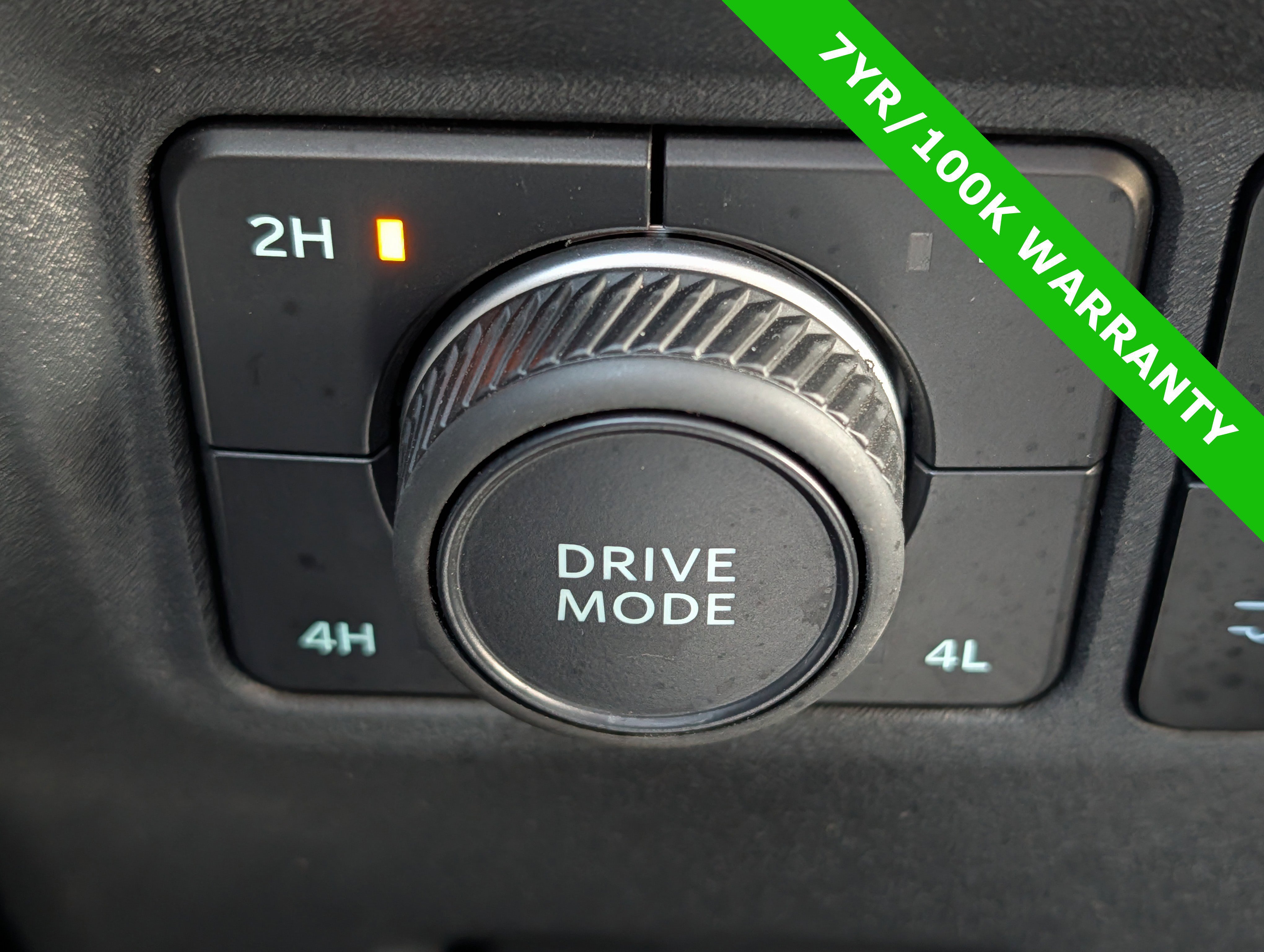 Certified 2025 Ford Expedition Active image 37