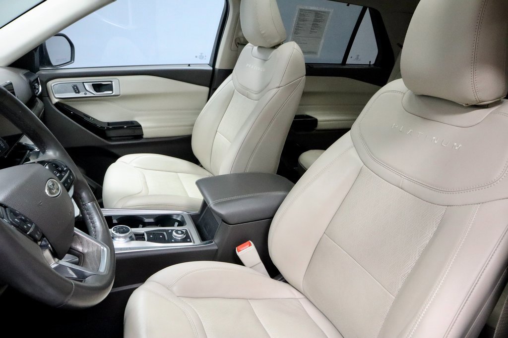 Certified 2023 Ford Explorer Platinum w/ Class IV Trailer Tow Package image 28