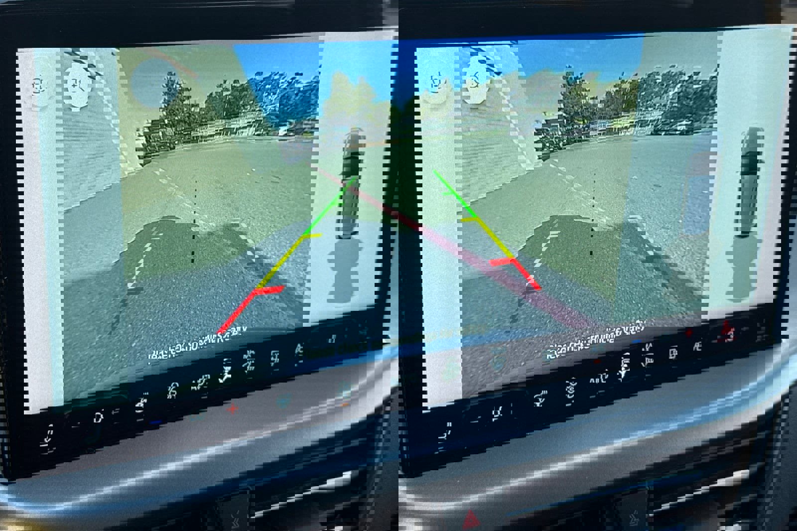 Certified 2025 Ford Escape Base image 21