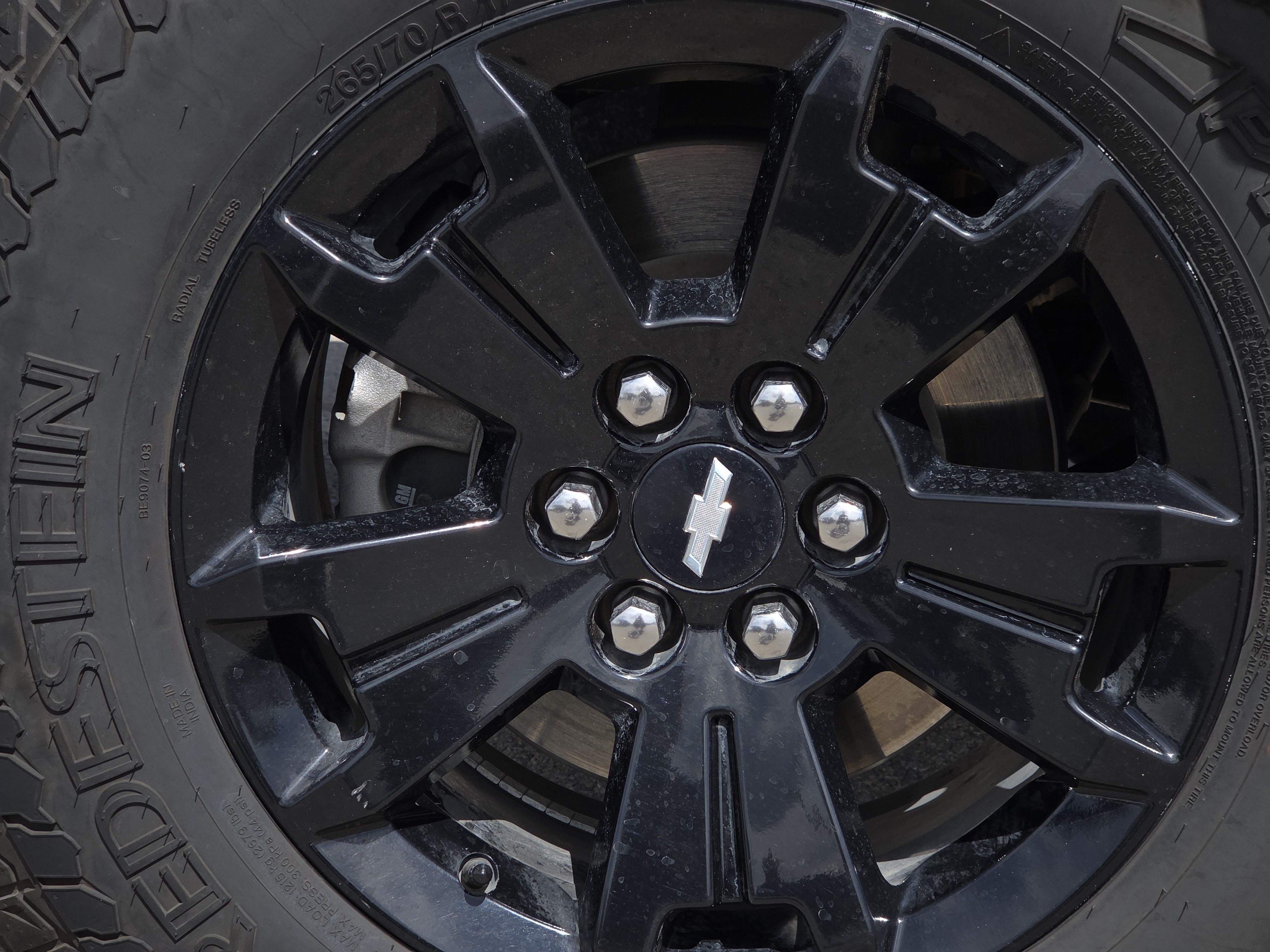 Used 2022 Chevrolet Colorado ZR2 w/ ZR2 Midnight Special Edition AWD/4WD image 24