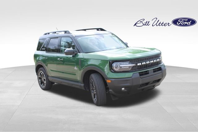 Certified 2025 Ford Bronco Sport Outer Banks AWD/4WD image 3