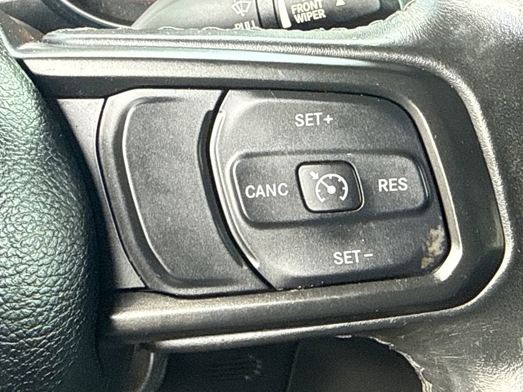 Used 2021 Jeep Gladiator Sport AWD/4WD image 25
